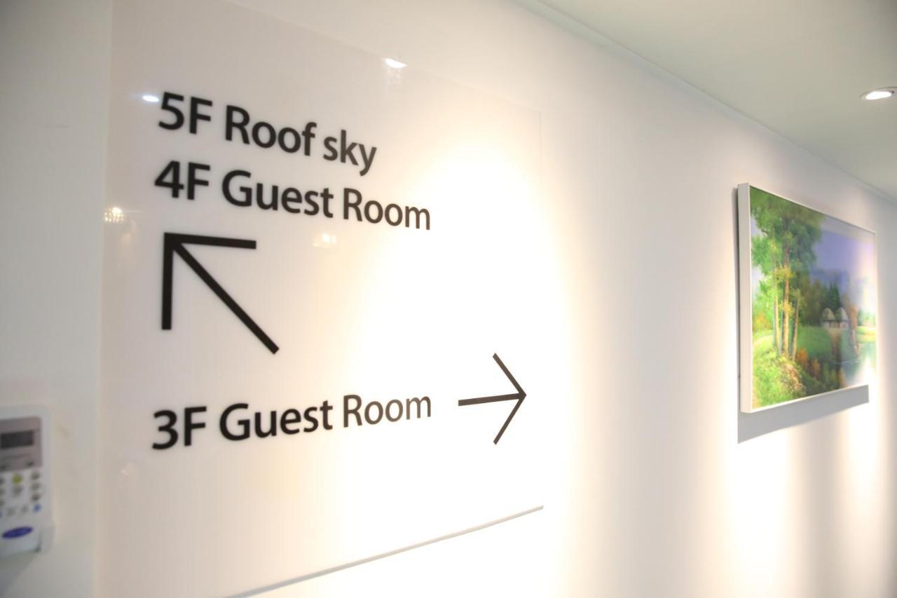 Coco Capsule Guesthouse Pusan Zewnętrze zdjęcie